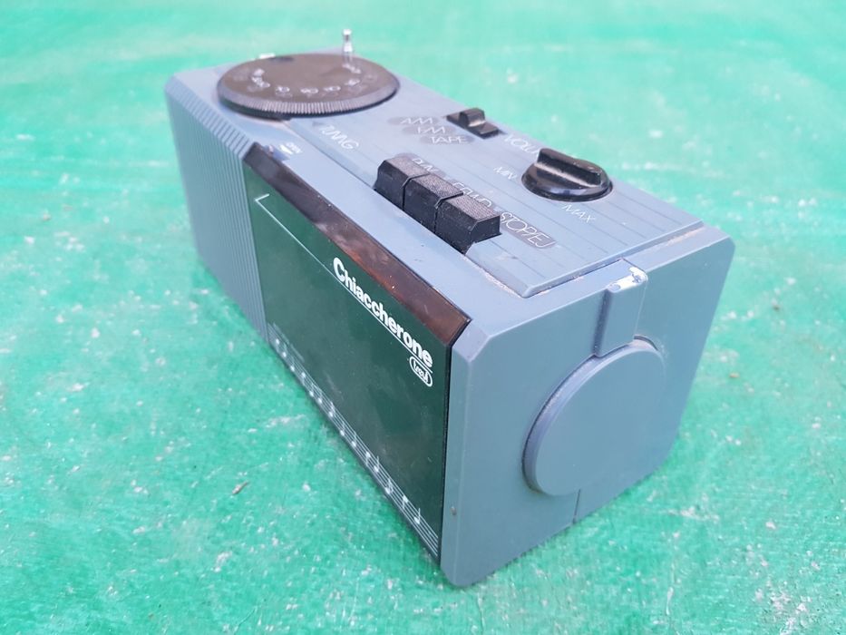 Vând radio casetofon chiaccherone  mono