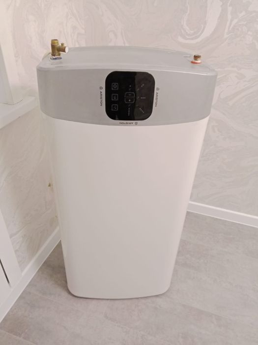 Продам бойлер 100 л