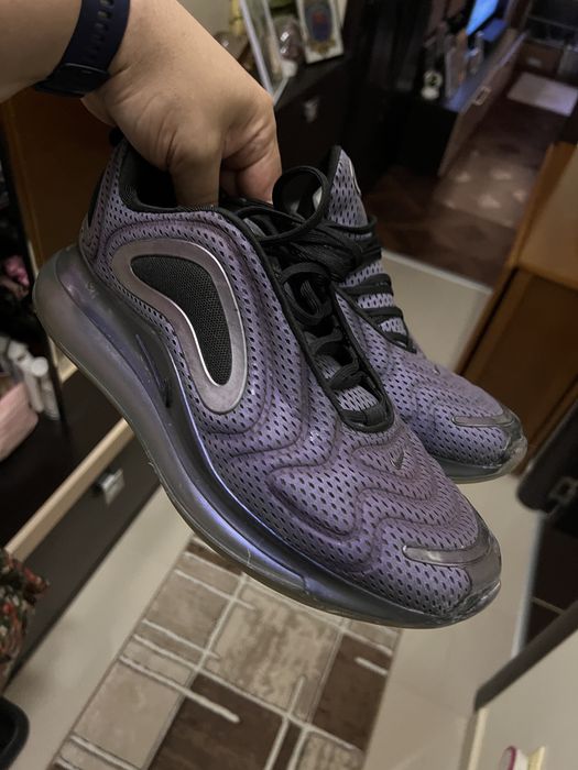 Vand air max 720 purtati