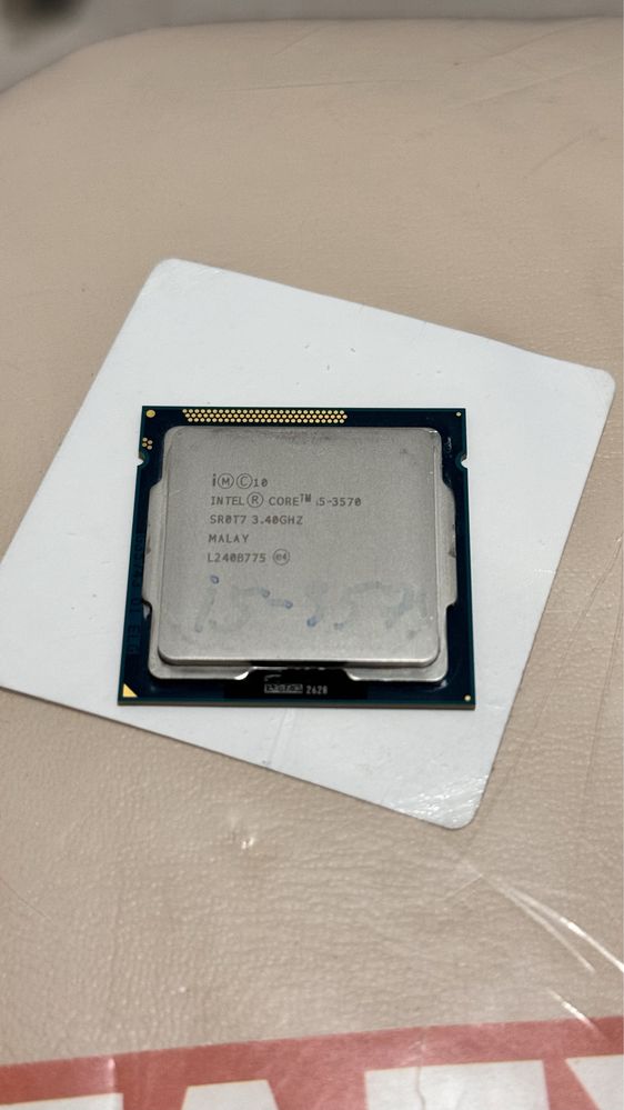 Intel core i5-3570. (3.40GHZ)