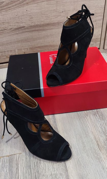 Елегантни дамски обувки Pierre Cardin