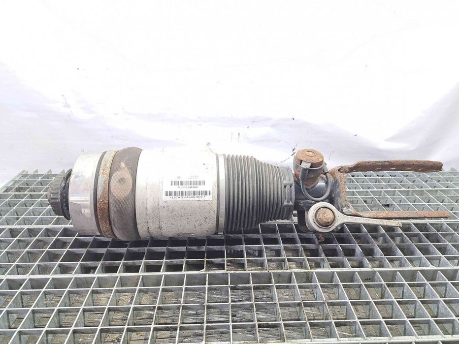 Perna aer dreapta fata Audi Q7 (4LB) [ Fabr 2006-2014] 7L8616040D 3.0