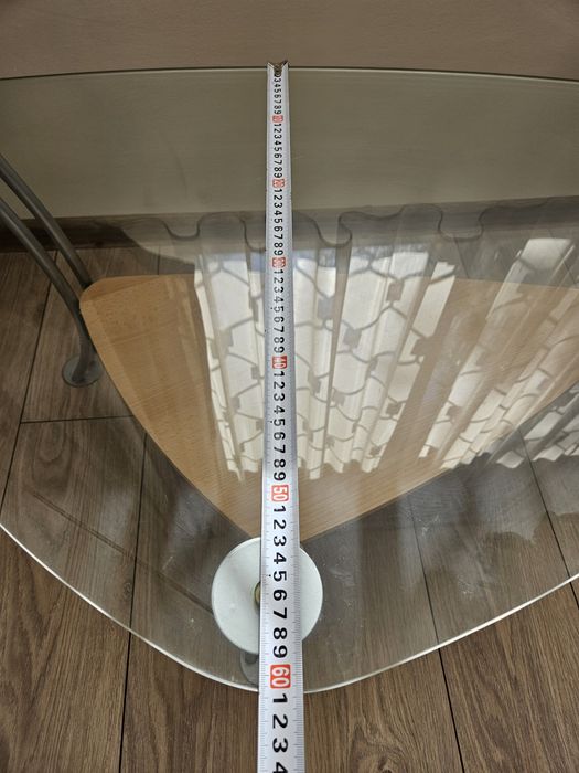 Маса холна метал, дърво и стъкло. 100/60/40см. + резервно стъкло..