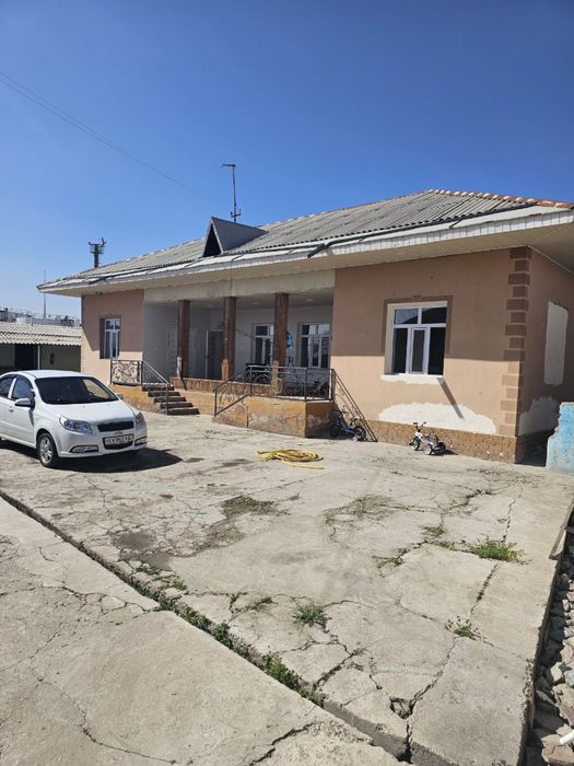 Uy sotiladi Nurafshon toytepa yaqinida