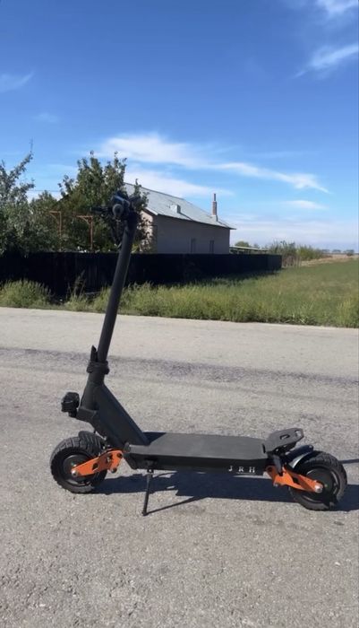 Vand Trotineta electrica JRH S11 cu 2 motoare 800W viteza maxima 55