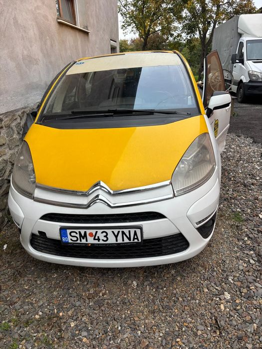 Vând Citroen C4.