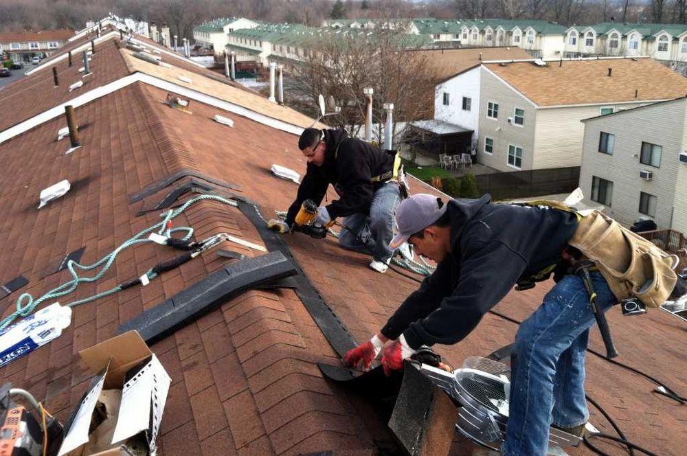 Aveti nevoie de un montaj acoperis? Reparatii acoperisuri si montaj