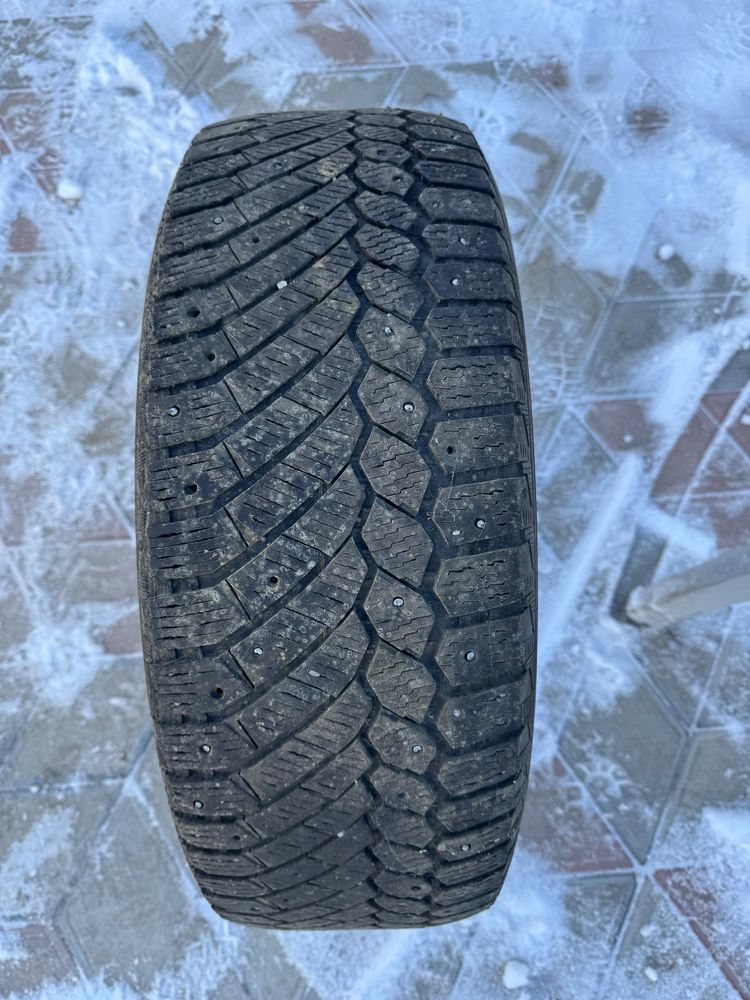 Продам зимние шины 235/60/R 18