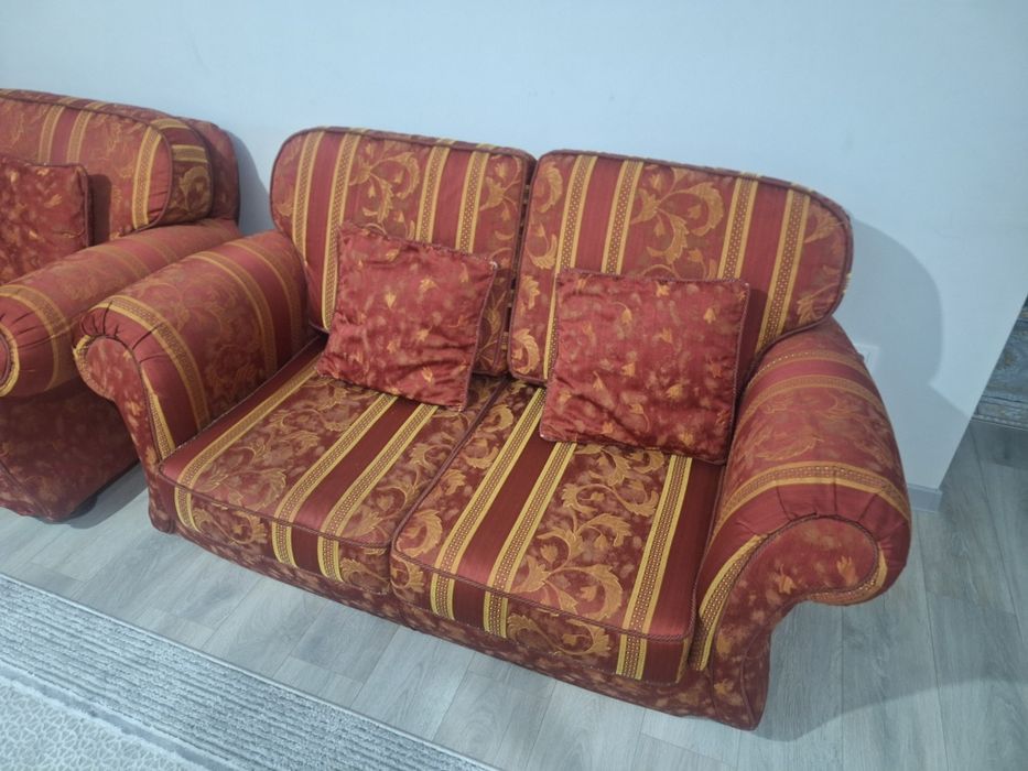 Продам диван тройку