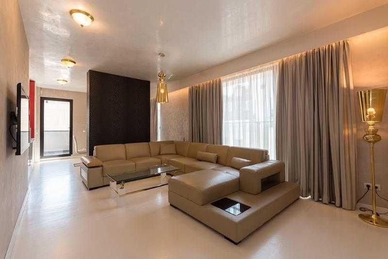 Продаваме тристаен апартамент в Дианабад