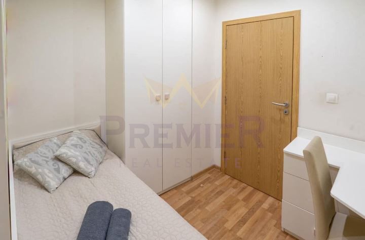 Дава се под наем Тристаен апартамент в Варна, Колхозен пазар - 70 кв.м за 433.5 € - Снимка #4