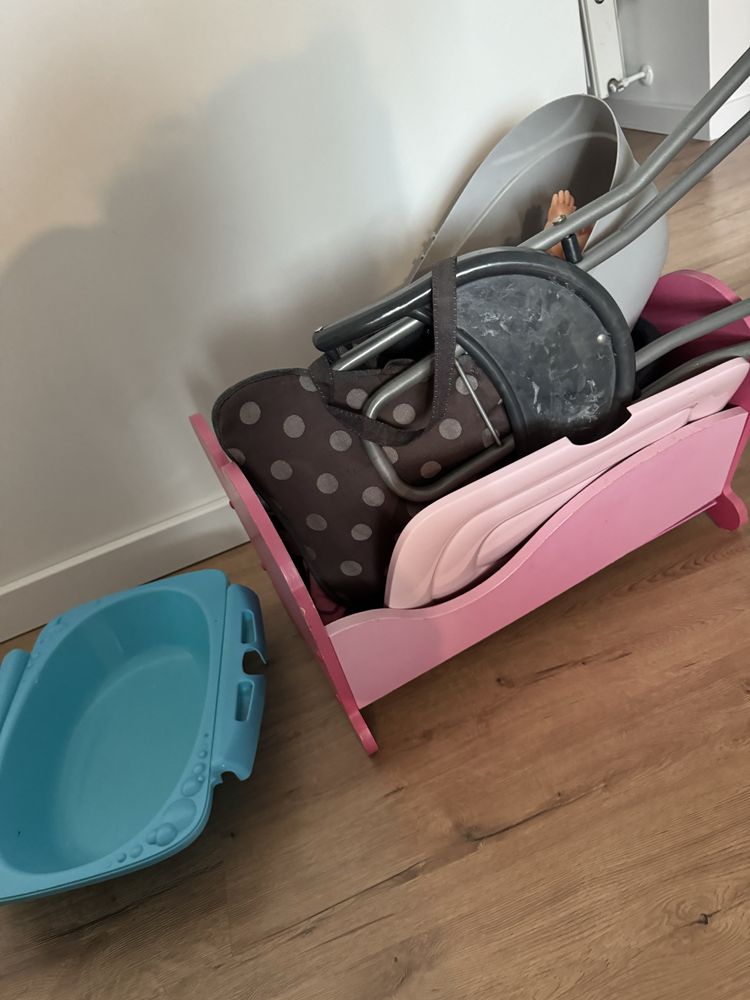 Patut, scaun masa, set baie de jucarie bebe