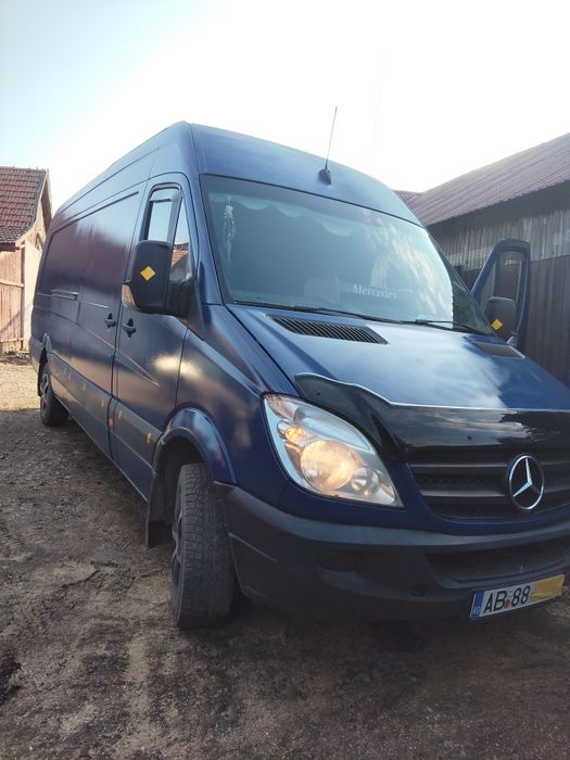 Vând Mercedes sprinter