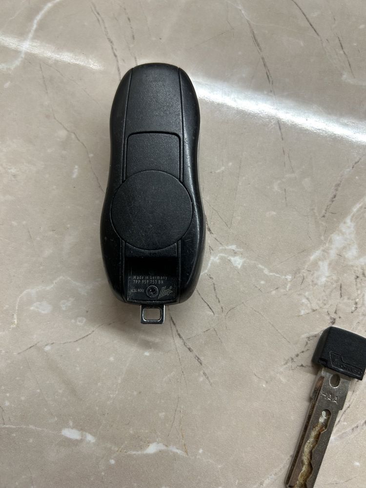 Ключ Porsche Cayenne 2016