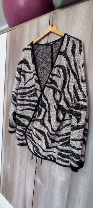 Черно палто ХЛ 46, жилетка зебра овърсайзд ХХЛ coat cardigan