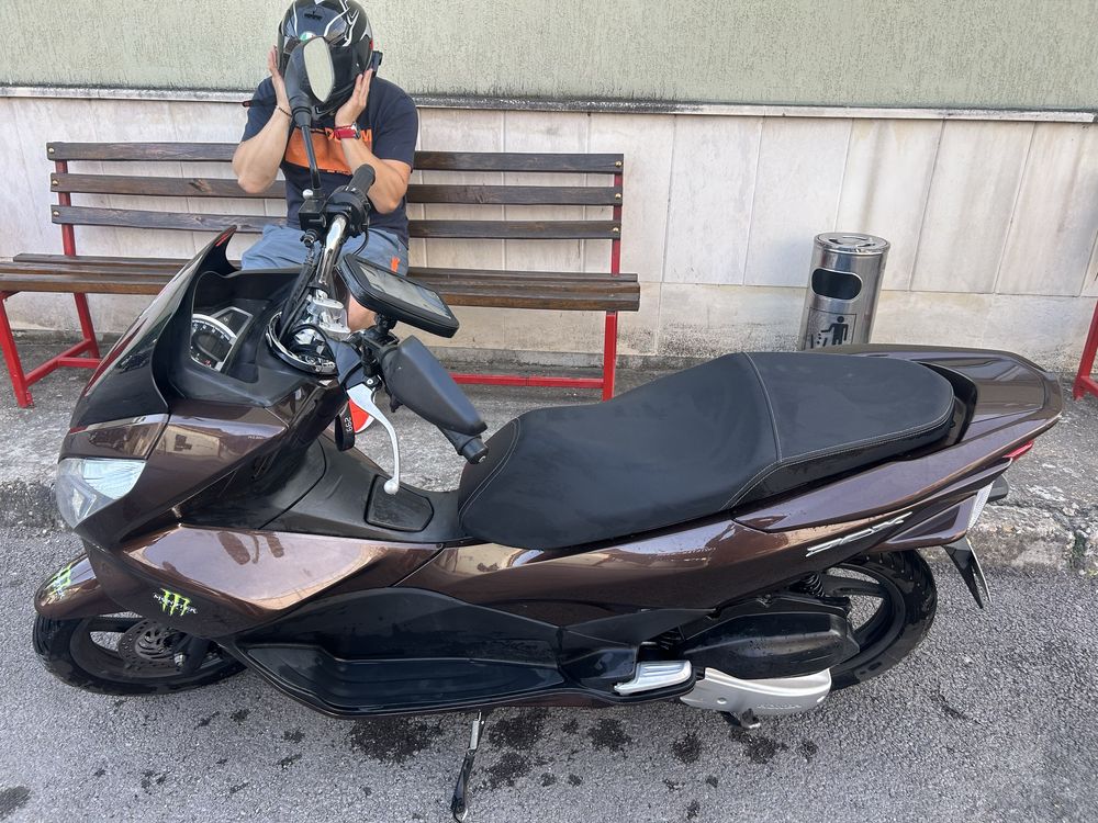 Honda pcx напълно обслужен регистриран платено всичко