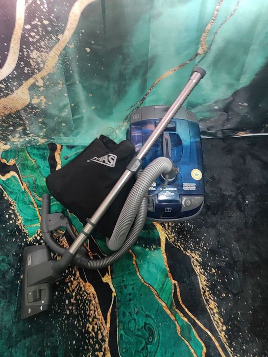 Продам моющий пылесос Thomas