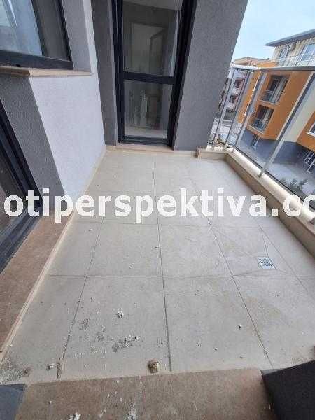 Продава се Тристаен апартамент в Пловдив, Кючук Париж - 100 кв.м за 1210 €/кв.м - Снимка #8