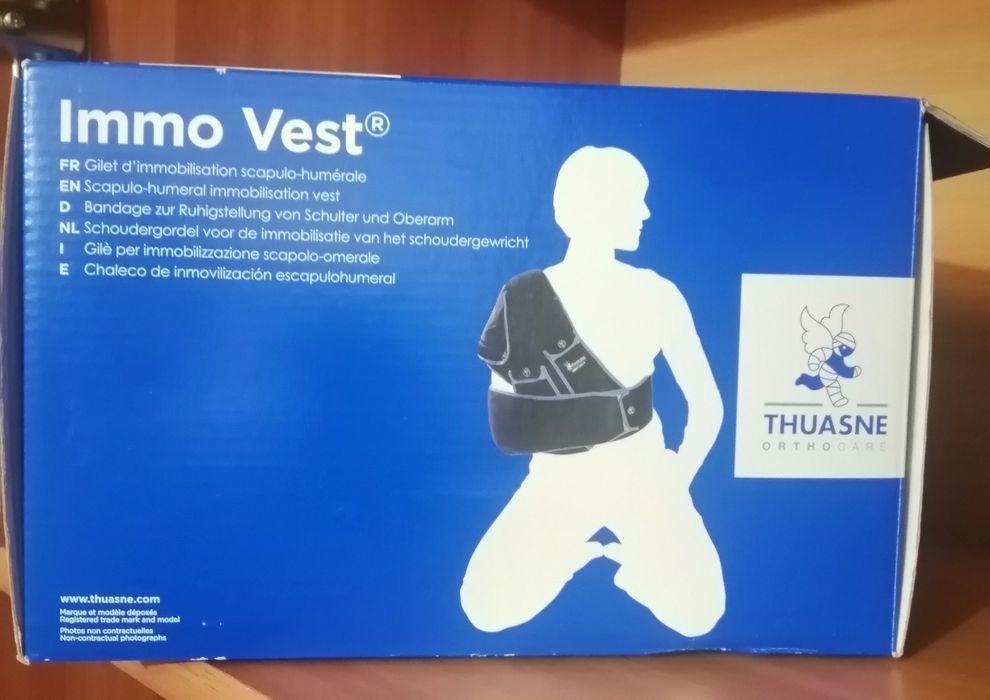 Vestă pentru imobilizarea articulațiilor umărului