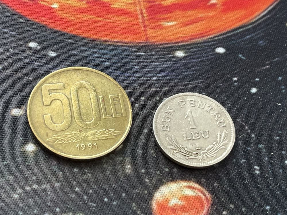 Monede de 1 leu si una de 50 lei