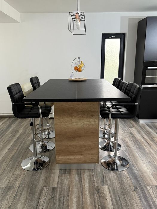 Insula bucătărie + 7 scaune de bar