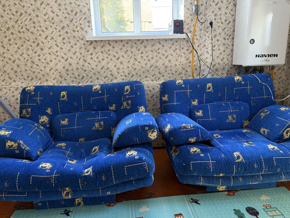 Продам кресла каждую по 5 тысяч