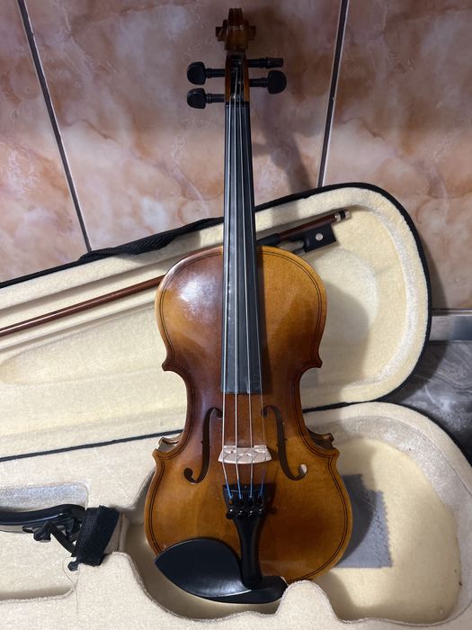 Vioară 1/8 in stare bună