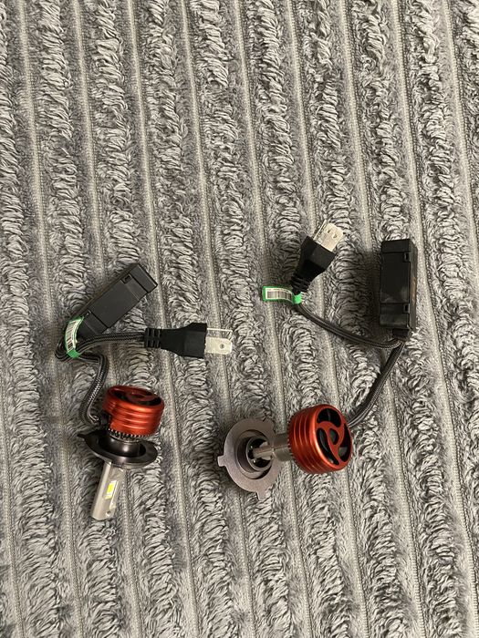 лэд лампы на фары для машины