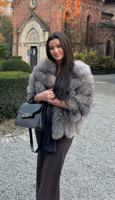 Blană naturală de vulpe polară argintie