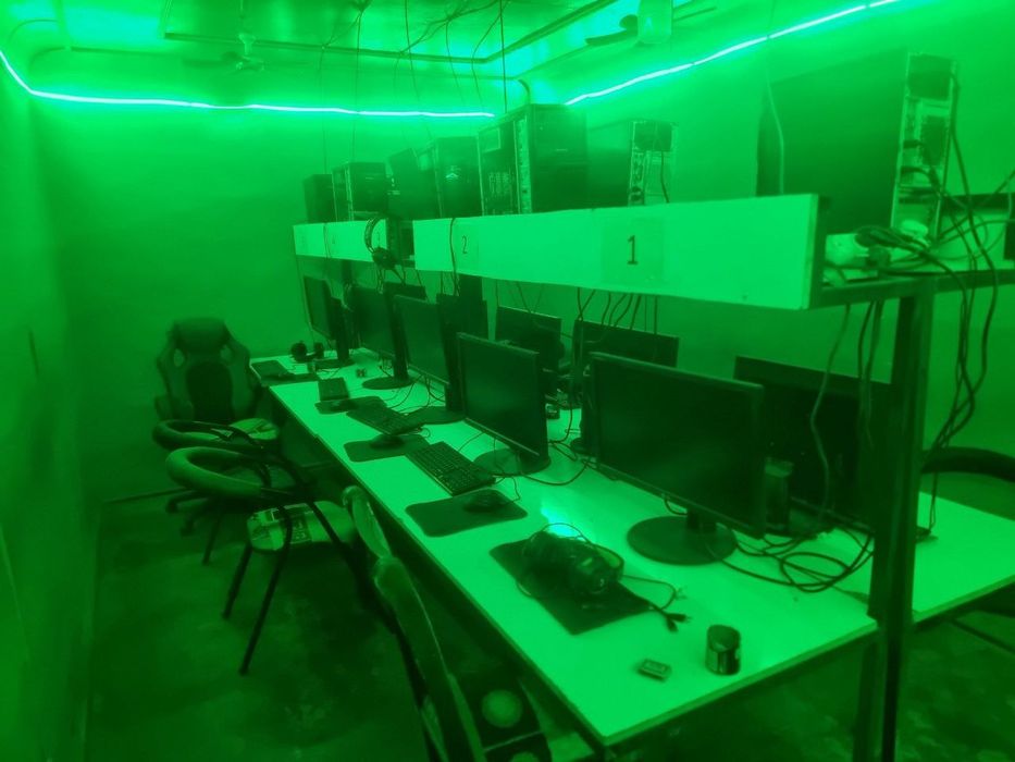 Xolati yaxshi hamma narsasi iwliydi kami bor