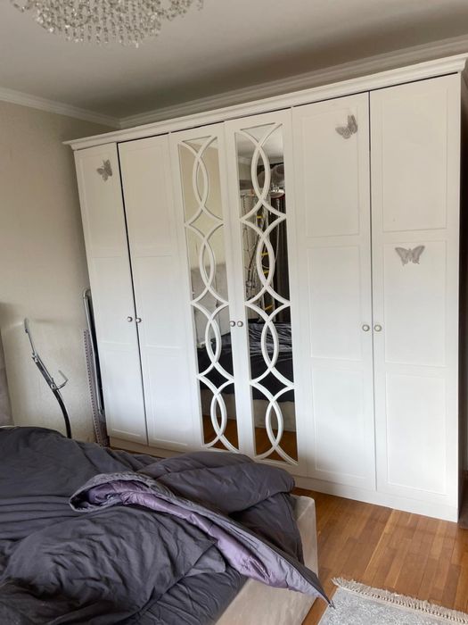 Продается шкаф для одежды в спальню