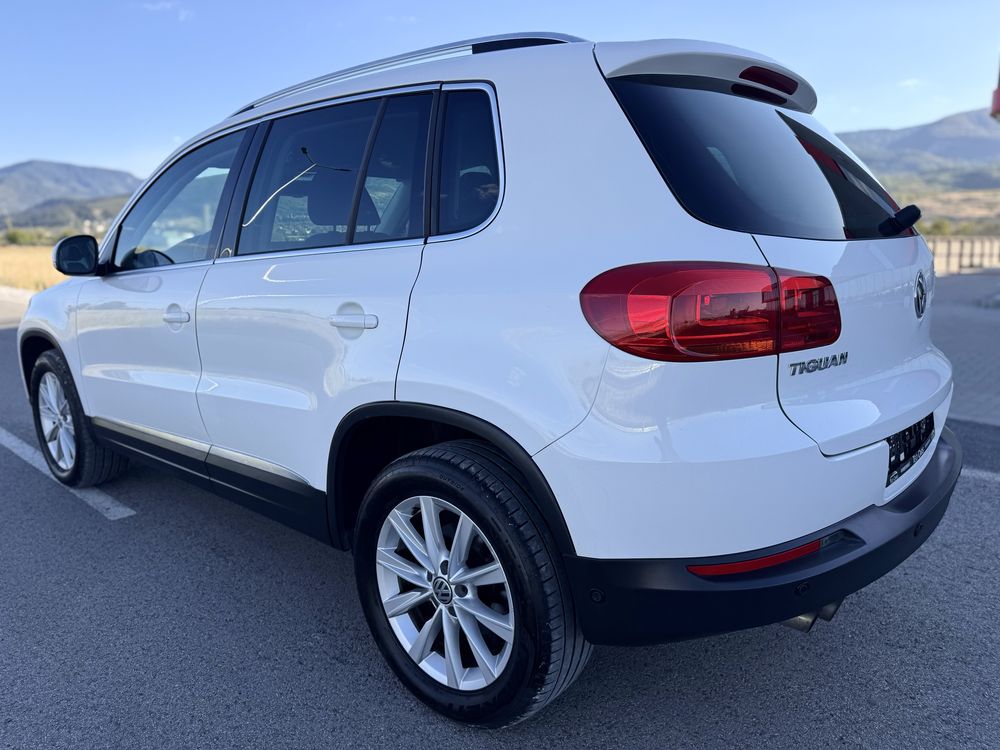 VW Tiguan 2.0 TDI 140 к.с HIGHLINE / OFFROAD / LED / NAVI