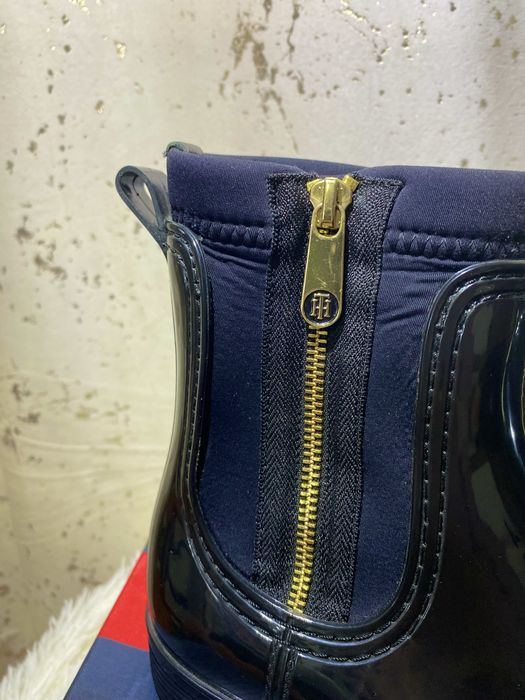 Tommy Hilfiger marime 40