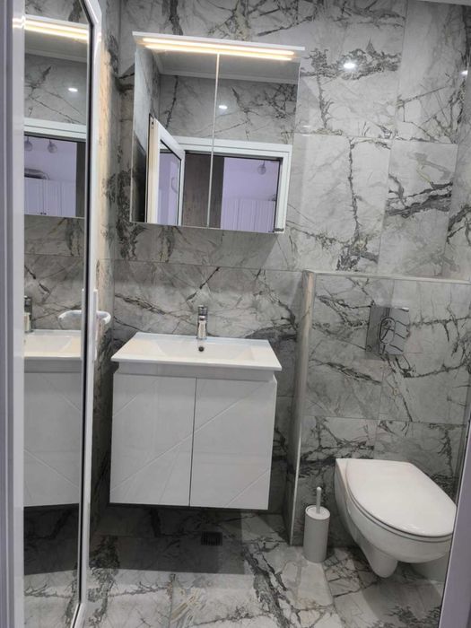 Дава се под наем Двустаен апартамент в Бургас, Изгрев - 60 кв.м за 510 € - Снимка #7