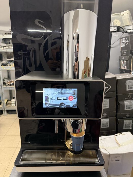 Necta Ferrara touchscreen aparat cafea boabe