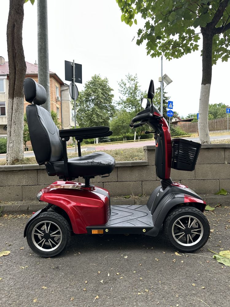 Scuter Drive Blaze ST5D pentru persoane cu dizabilitati/varstnici