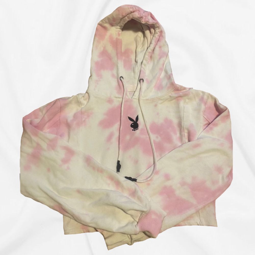 Hanorac crop tie dye Playboy x Missguided (EDIȚIE LIMITATĂ)