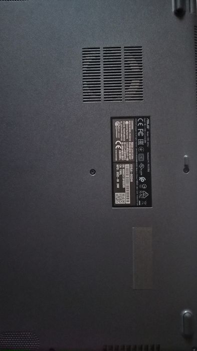 Laptop Asus i7 gen 10 impecabil și Xbox one X