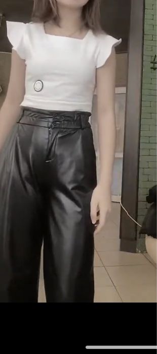 Кожанный брюки для девочек с начесом 10-12 возраст качественный