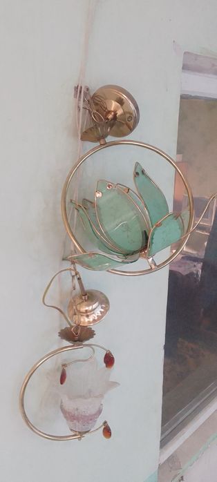 Продам люстры  .