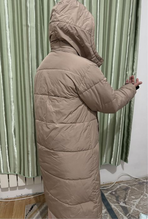 Продаю тёплую, длинную зимнюю куртку