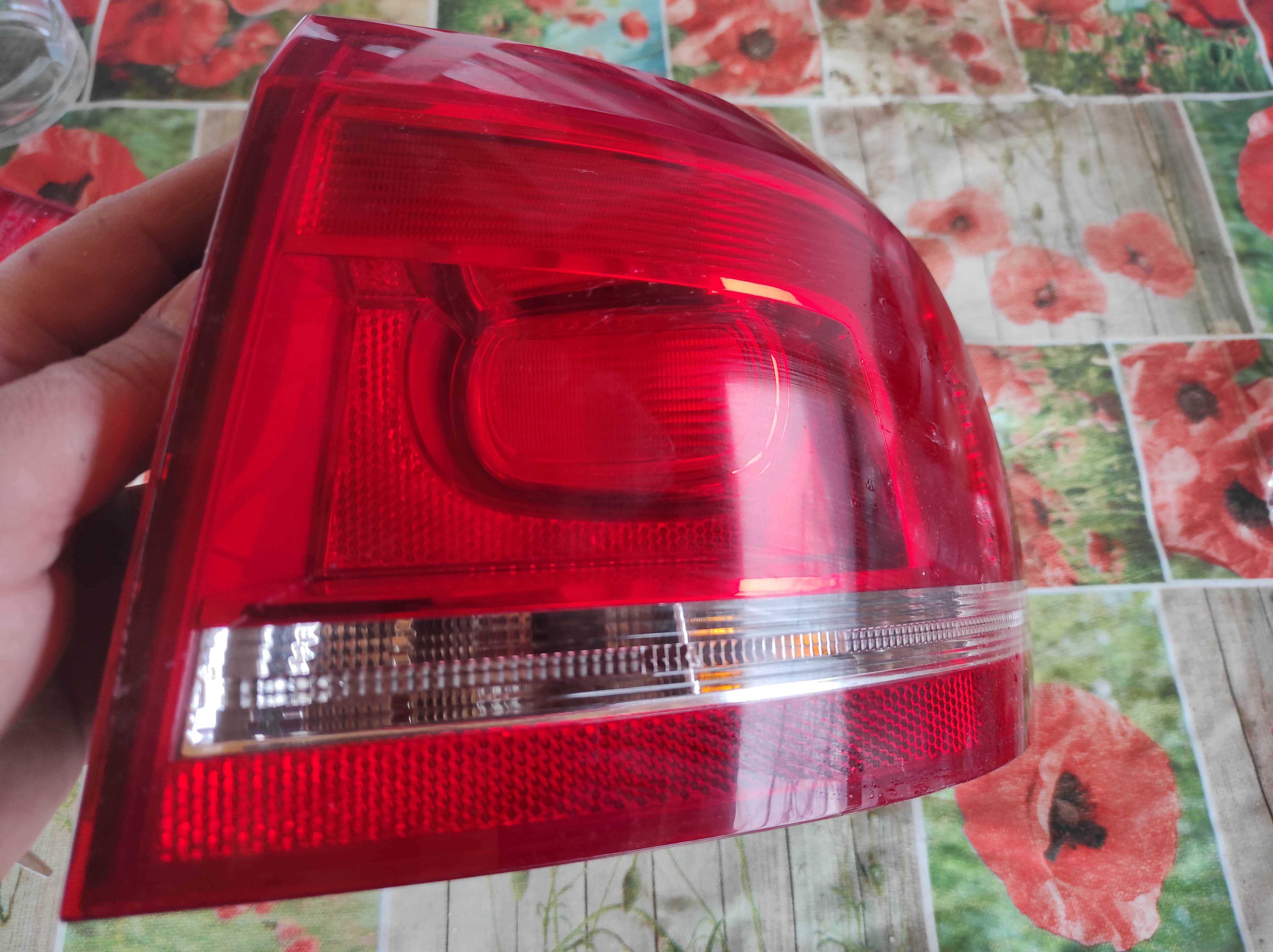 Външен десен стоп Passat B7