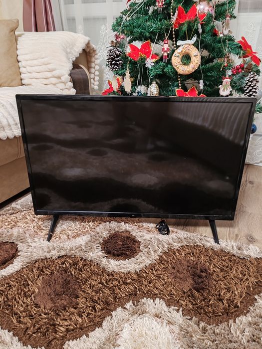 Tv 80 cm HD.    Led