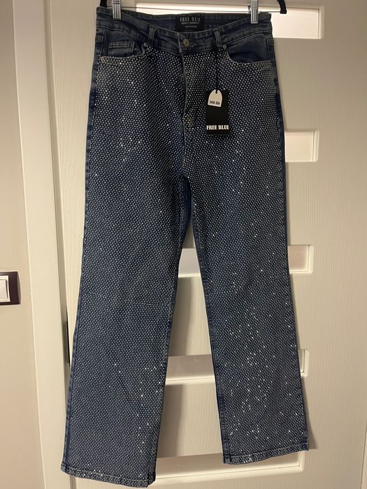 Дамски дънки с камъни