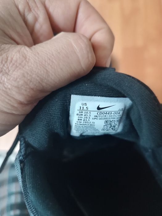 Найк маратонки 45 номер