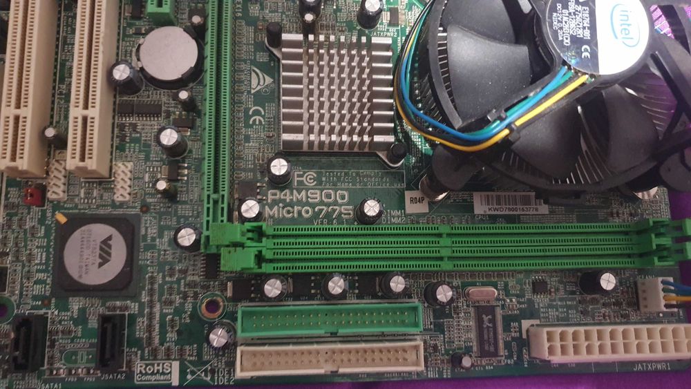 Lot Placi de baza Soker 1200 si altele AMD