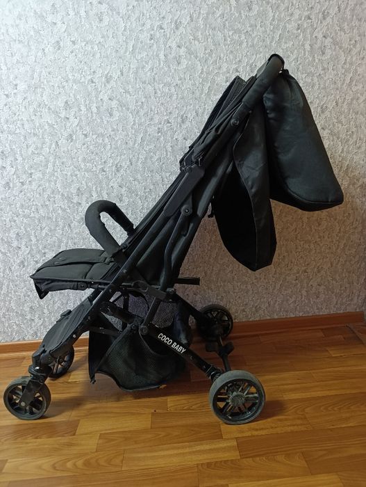 Продам прогулочную коляску