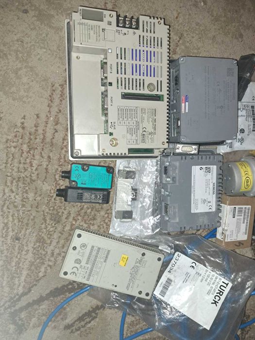 HMI OMRON,mini plc Mitsubishi