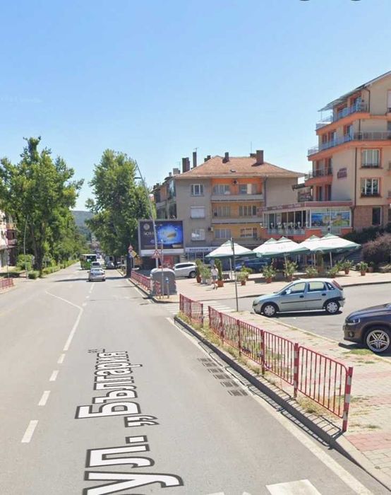 Тристаен апартамент в гр. В. Търново - бул. България