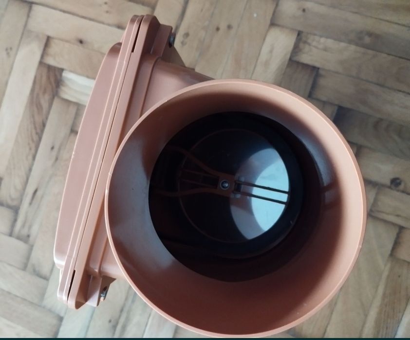 Clapeta cu sens unic este un fiting din PVC